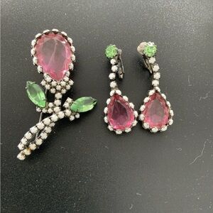 Trifari? Brooch & Matching Clip Earring Pink Green Stone W/Enamel Accents 1940’s